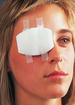 Доврачебная помощь при травме глаза